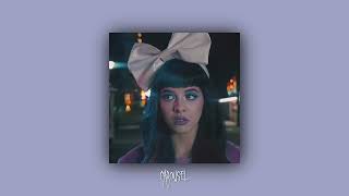 melanie martinez - carousel (sped up) Resimi