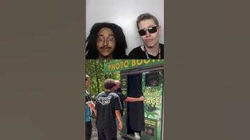 Behind the scenes of getting the perfect souvenir 📸