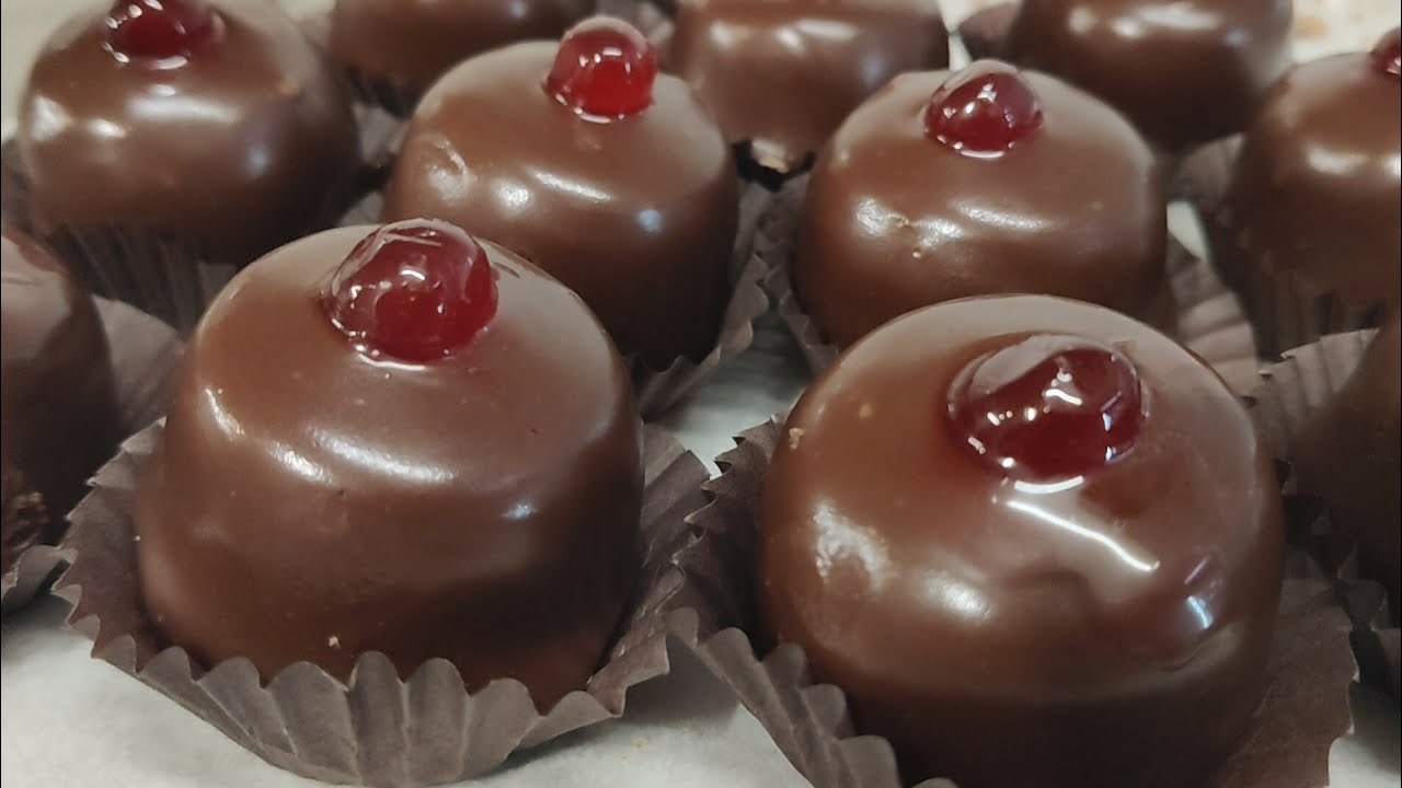 Pasticceria mignon al cioccolato 