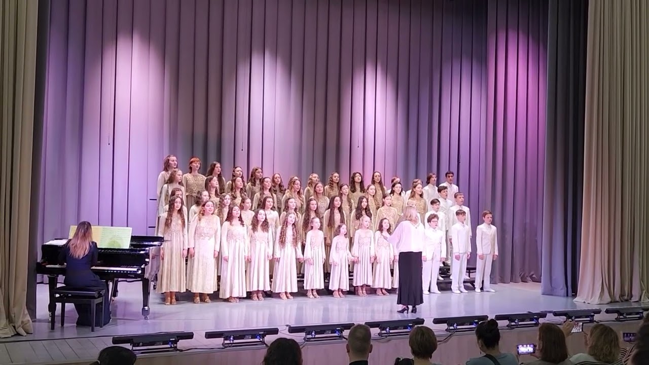 Praise to the Almighty (Choral Performance) | Leona