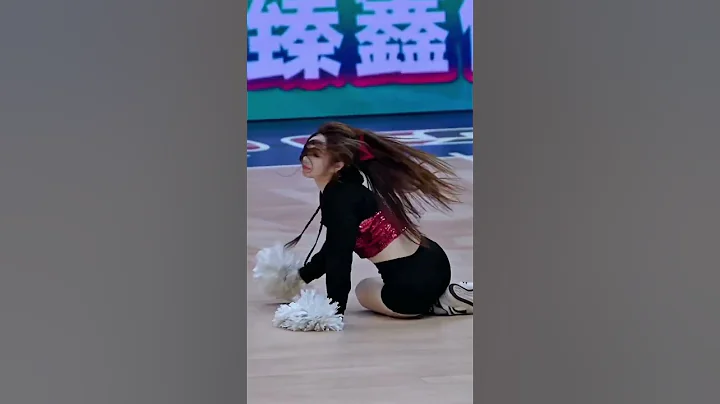 好辣 #广州龙狮啦啦从#啦啦从美女#篮球拉拉从＠广州尤狮舞肘尚啦啦队 @CBA - 天天要闻