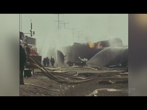 CTV News Archive: Scene from 1979 Mississauga, Ont. train derailment