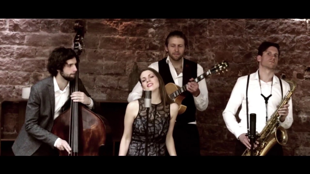 Jazz En Vogue - Toxic (Britney Spears Cover)