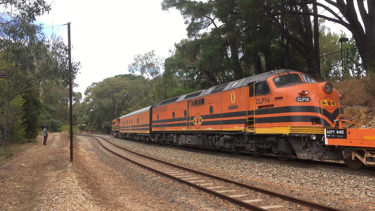 GWA Ballast Train Arrives/Departs Mount Lofty 26/3/18 - YouTube