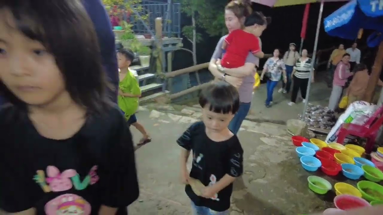 du hí đỉnh núi cấm tối về rất happy