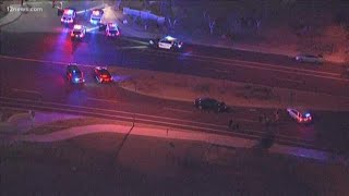 Officers shoot shoplifting suspect at Peoria Walmart