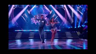 Jessie James Decker and Alan Bersten (week 1) Cha Cha Cha | Dancing with the Stars