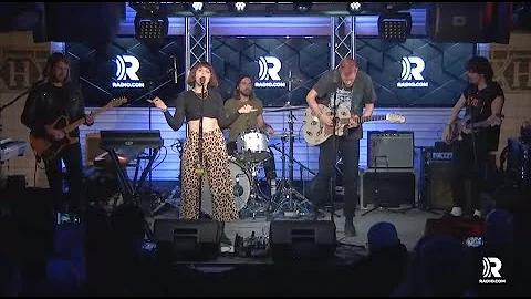 Grouplove perform "Deleter" off their forthcoming album 'Healer'