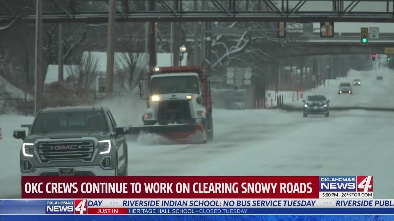 OKC crews continue to work on clearing snowy roads - YouTube