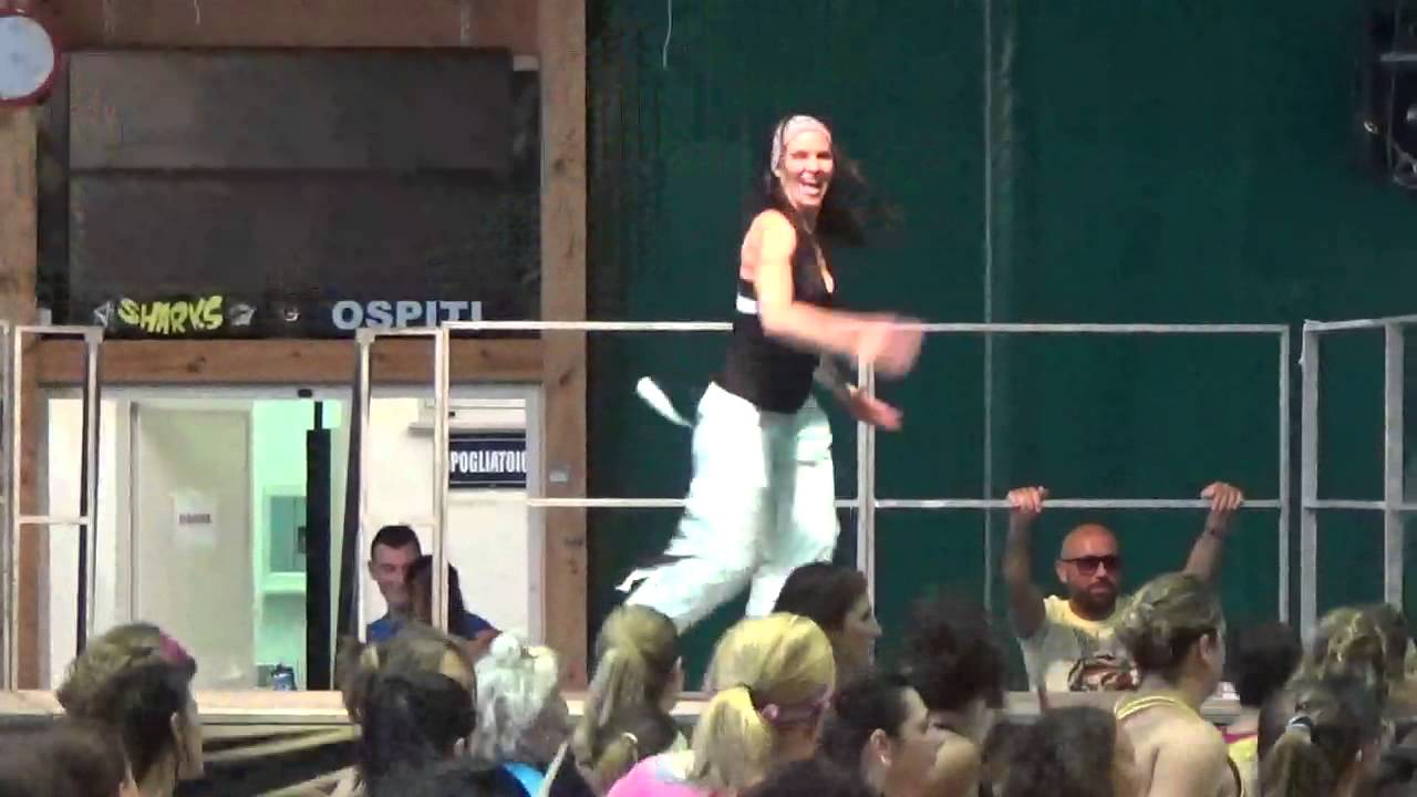 Zumba con Fiammetta Castellana ostia sponge