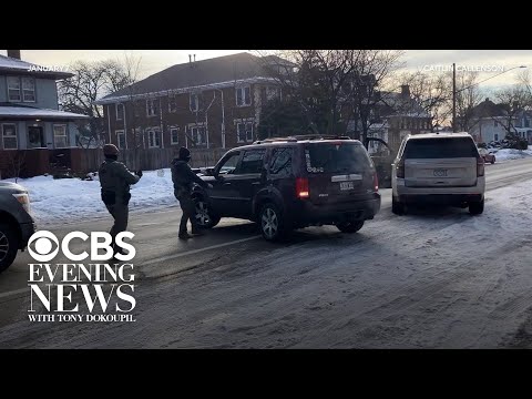Retired ICE agent breaks down deadly Minneapolis shooting