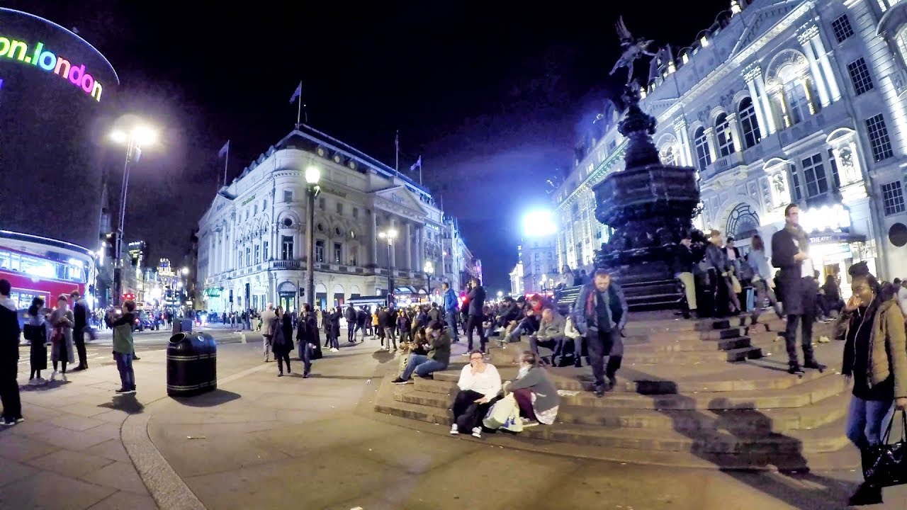 Download Busy Piccadilly Circus Night PNG