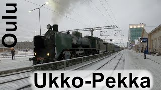 Santa Claus steam locomotive in Oulu railway station