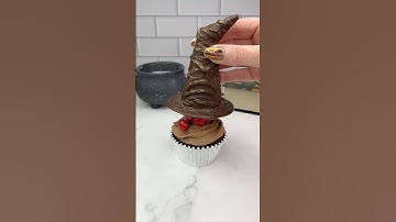 The Sorting Hat 🪄 #harrypotter #cakeart #cakedbyrach #cakedecorating #chocolate #shortsfeed #cake