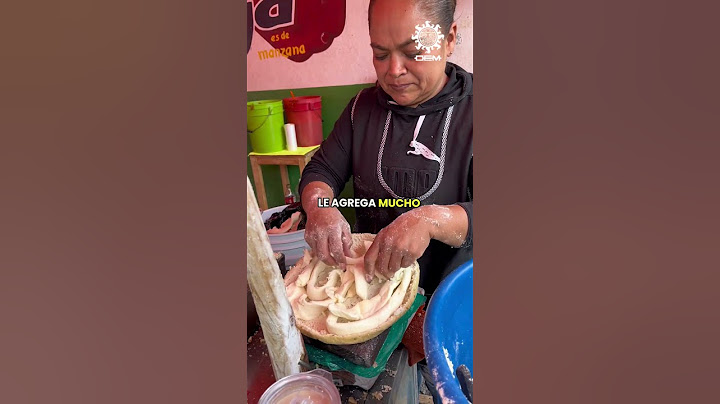 This is the biggest gordita in León 😱 Would you finish it? 🤤😋