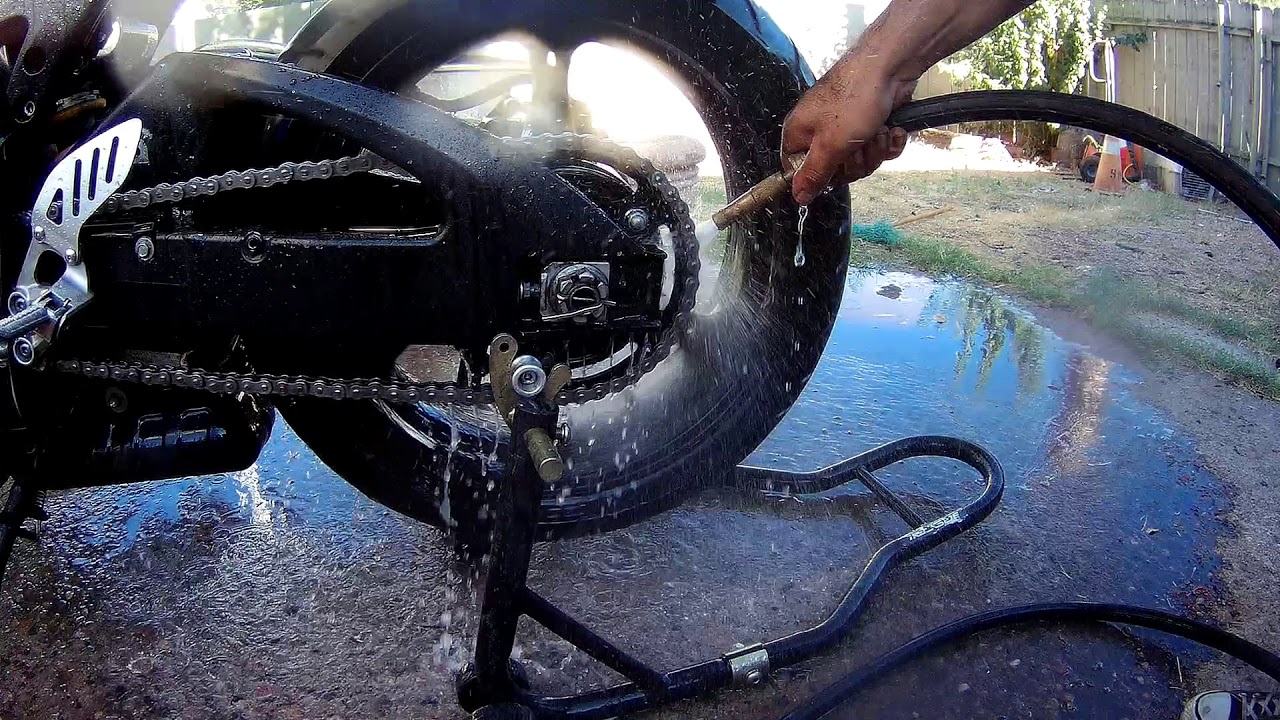 How To Clean And Lube Motorcycle Chain And Remove rust off ...