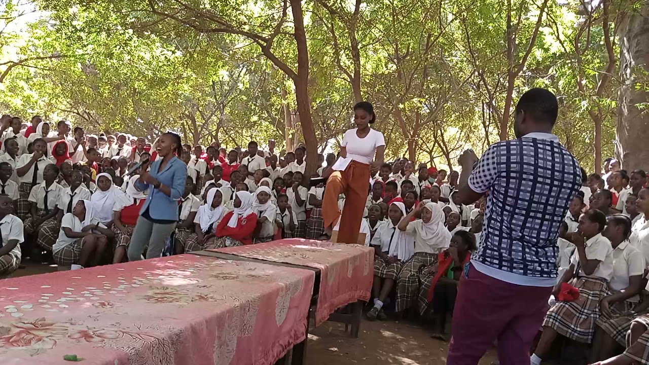 Office wear modelling 🔥. super cultural day, talents for quality high school education 🐇👌