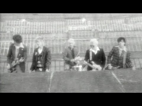 Die Toten Hosen // ?Hier kommt Alex? [Offizielles Musikvideo]
