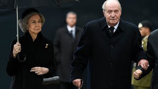 Visé par une enquête pour corruption, l'ancien roi Juan Carlos quitte l'Espagne