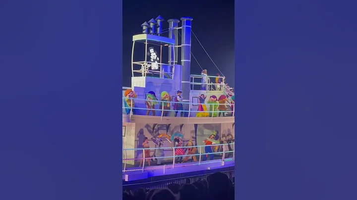 Disneys FANTASMIC! 2022