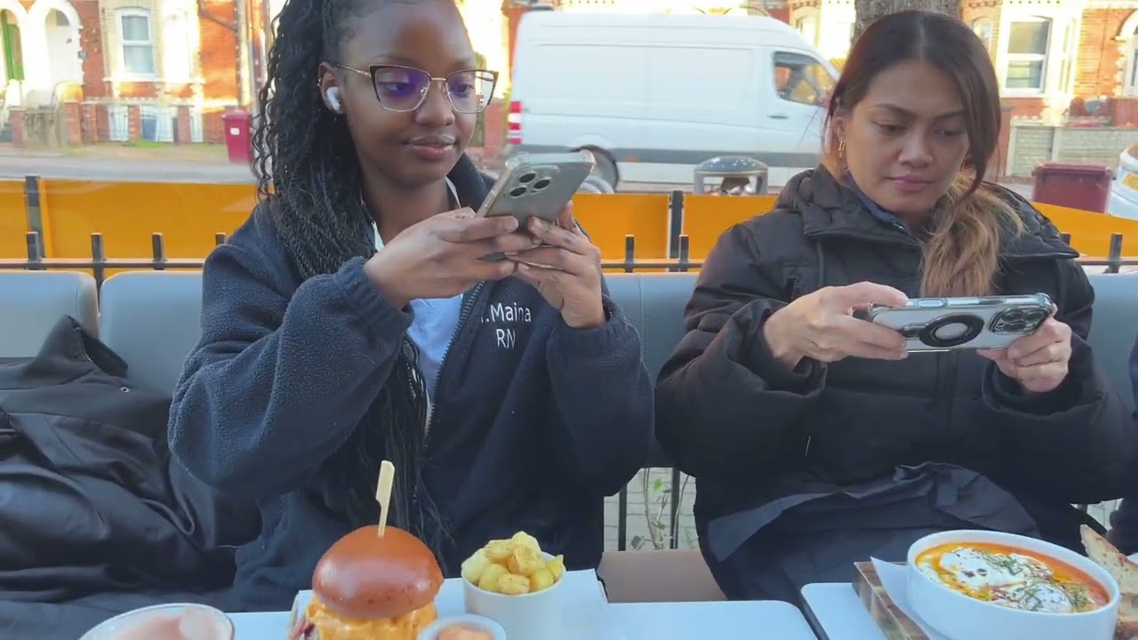 Early morning Cafe run with NHS team on Valentines! 