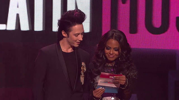 Shakira Wins Latin Music - AMA 2010