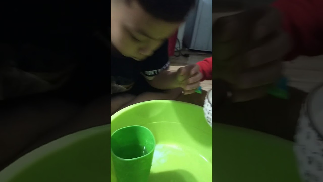tai f88 tai xiu Bé tập đánh răng