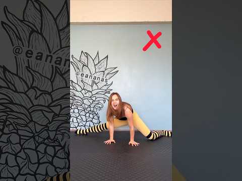 Middle Split Tutorial🔥👍🏻 #easy #splits #gymnast #flexibility #howto #tutorial #wow #shorts