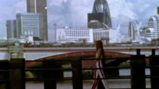 Tori Amos - Welcome To England (music video)