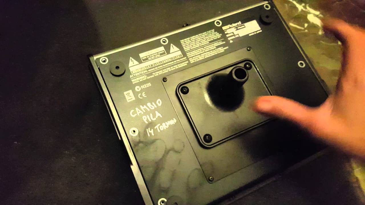 Cambiar pila roland TD20 o how to replace backup battery on Roland TD