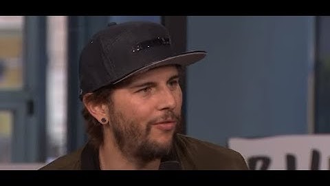 Avenged Sevenfold cancel their summer tour w/Prophets Of Rage as M. Shadows has vocal chord issues..