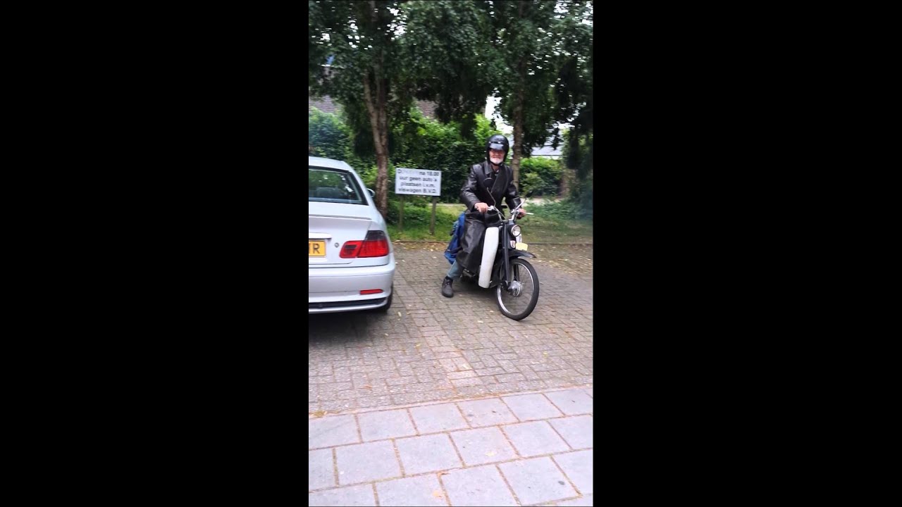 bromfiets 4 daagse t'oale kreng in Daarlerveen - YouTube