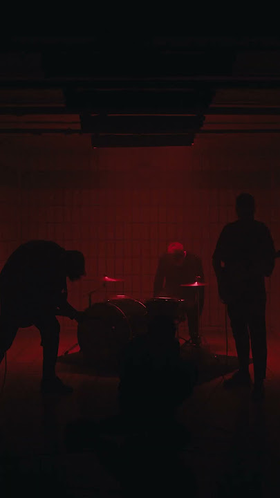 Talk To Her – Dyve [Teaser]