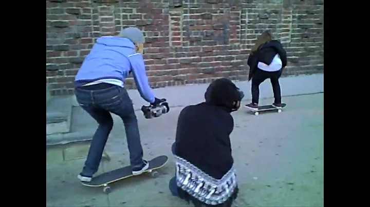 Lacey Baker y Renata Ruiz