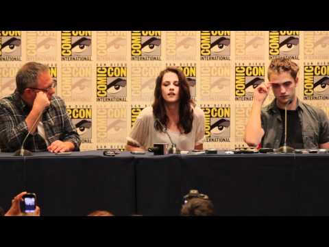 Breaking Dawn Comic Con Panel #1 - Robert Pattinson, Kristen Stewart, Taylor Lautner