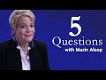 Capture de la vidéo 5 Questions With Marin Alsop