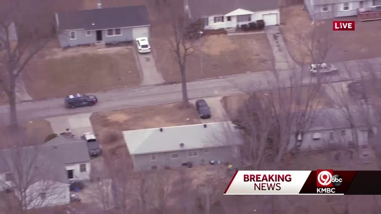1 in custody after police chase in south KC Friday afternoon - YouTube
