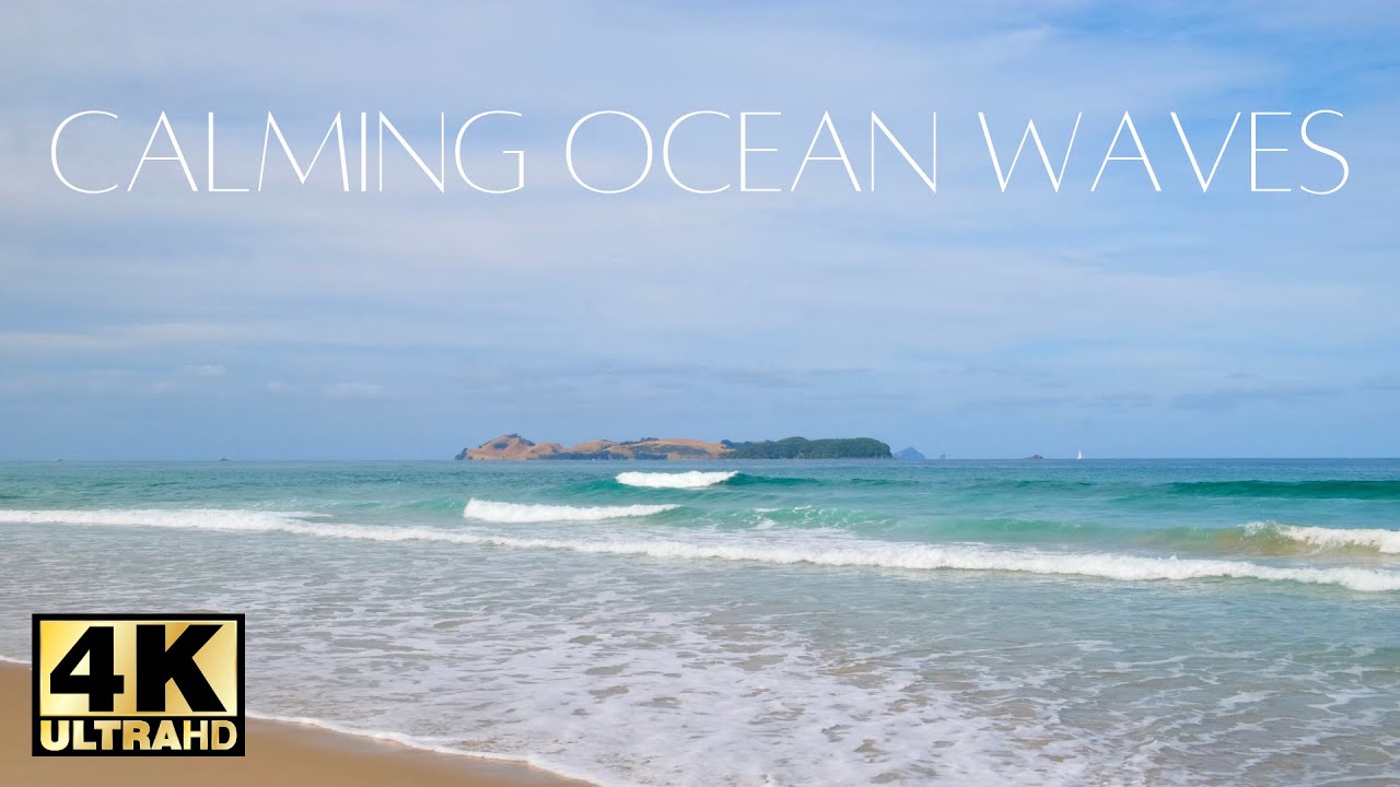 Calming ocean waves (4K) - Opoutere Beach, New Zealand