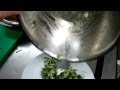 как приготовить салат из микрозелени
