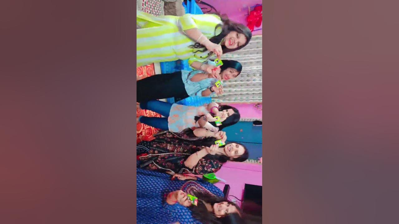 shampoo se... comedy queens 😂 👑 YouTube