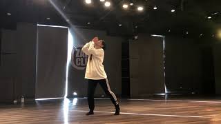 Chang's Choreography: 负重一万斤长大（Grew Up Under Great Pressure） by 太一