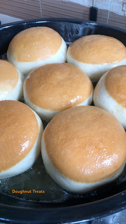 How to get bold white lines when making doughnuts. #bomboloni #donuts