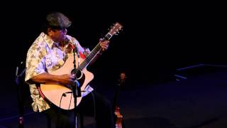 Hi`ilawe - Ledward Kaapana Slack Key at the Shedd Institute, Eugene, OR chords