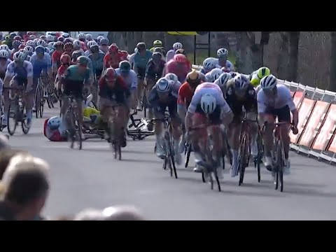 Yellow Jersey Crashes In Sprint Finish At Paris-Nice