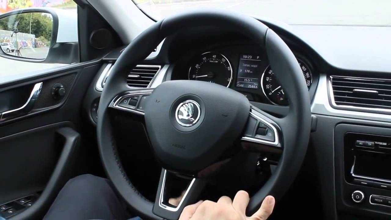 Skoda rapid внутри