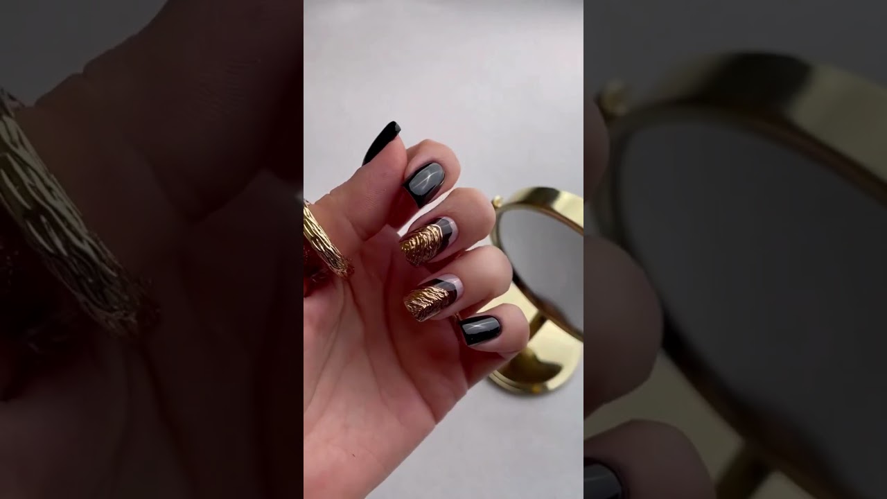 8 Black Nails 2023 Manicure Trends We Love💅🌺 - FullOfKicks