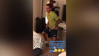 Pavón Bailando En La Pretemporada De Boca