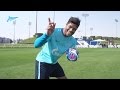 Халк показывает лучший способ реализовать пенальти / Hulk shows the best way to score a penalty