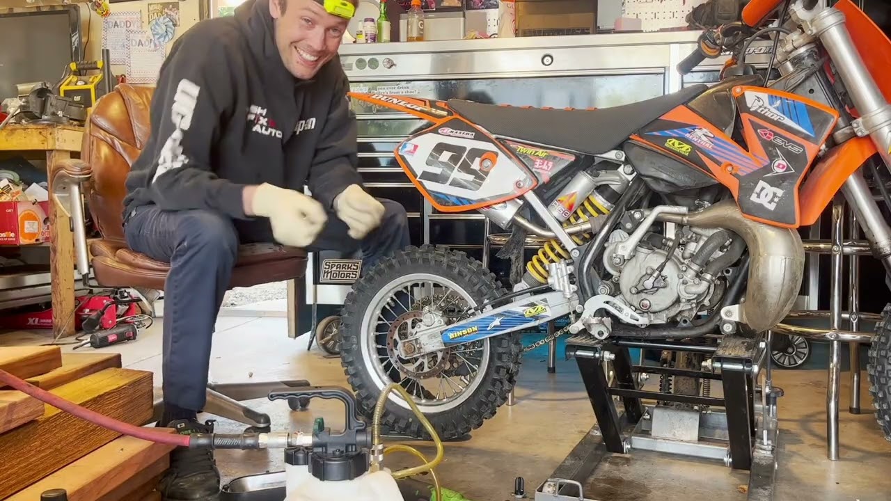 HOW TO BLEED THE BRAKES ON KTM 65