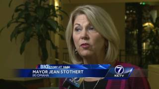 Budget surplus sparks mayoral debate